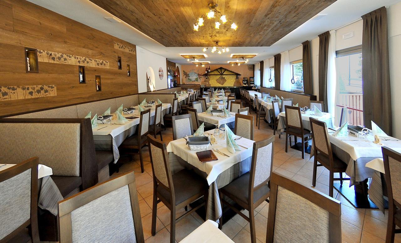Hotel Piancastello Andalo Eksteriør billede